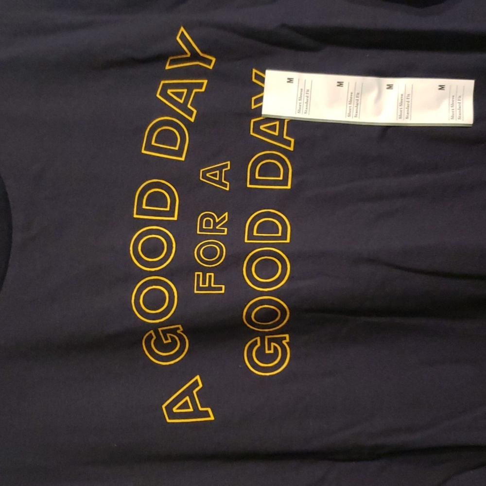 Good Day tshirt - Picture 2 of 3